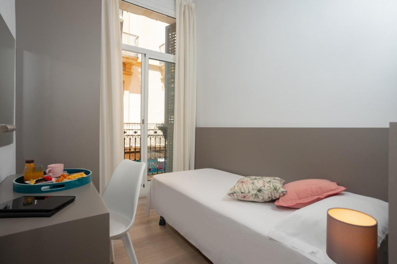 Antonios Hostal Sitges Eksteriør bilde