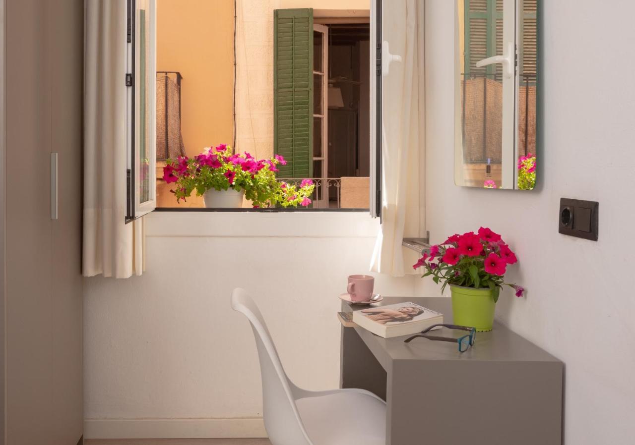 Antonios Hostal Sitges Eksteriør bilde