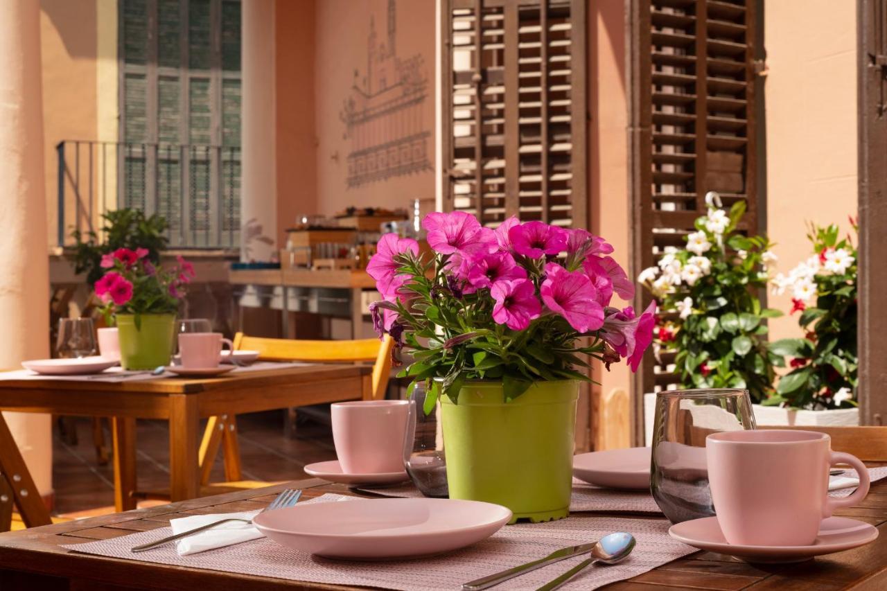Antonios Hostal Sitges Eksteriør bilde